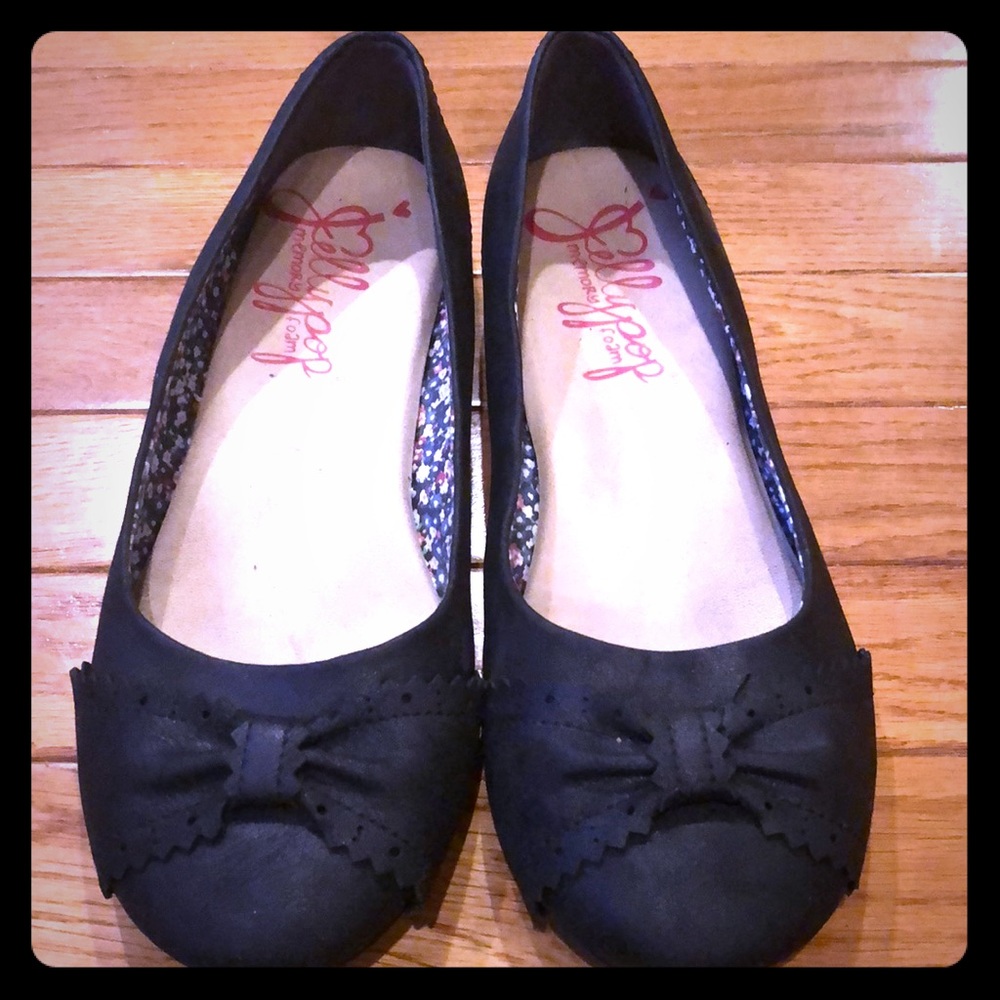 Black flats with bow